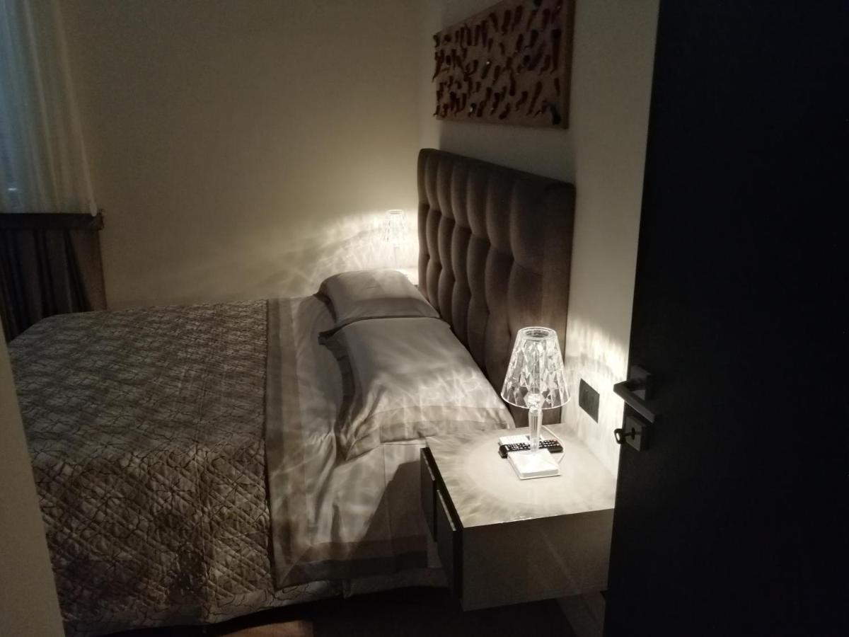 Fafgrandsuitenapoli Extérieur photo